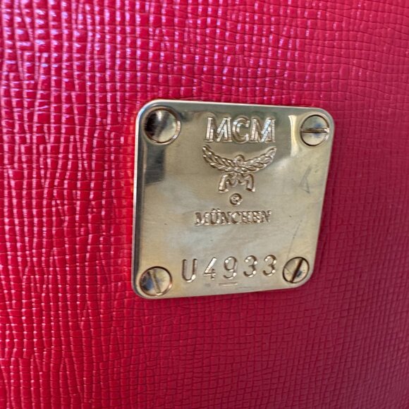 MCM München Red Pebbled Leather Small Tote Bag B9075 - Picture 3 of 16